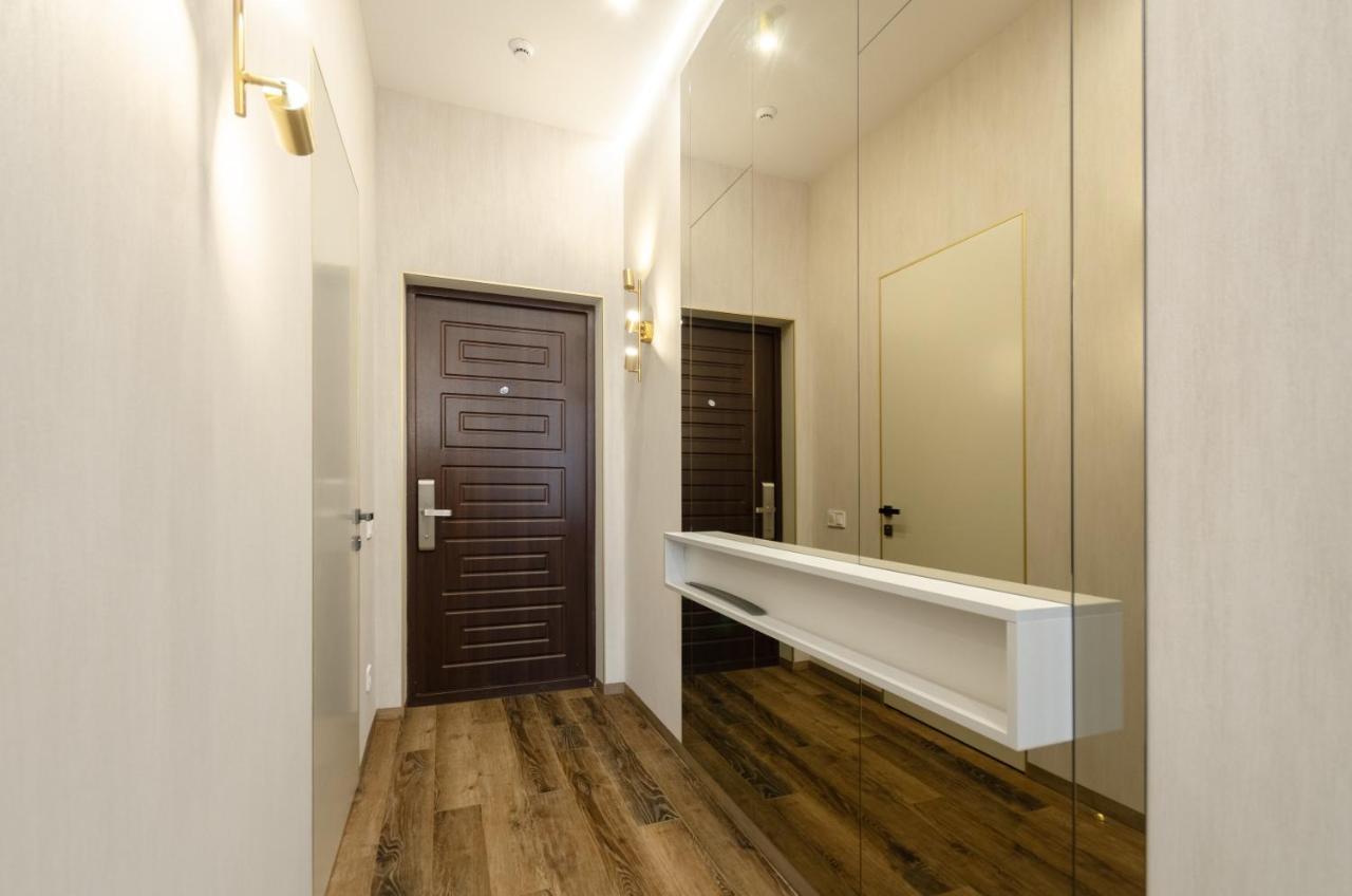 Petrovdom Ж38 In Luxury Apartments At 68 Zhylyanska Street,38 Perlyna Kijev Kültér fotó
