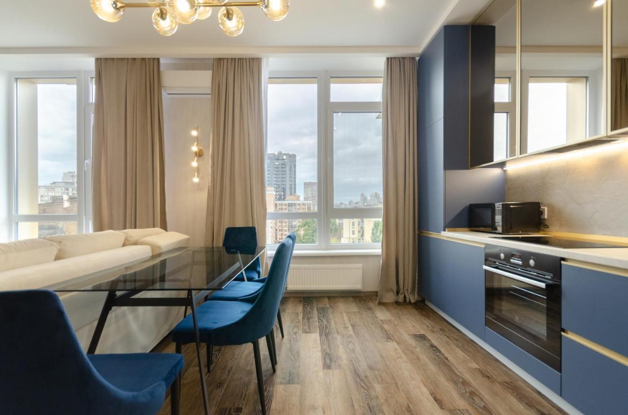Petrovdom Ж38 In Luxury Apartments At 68 Zhylyanska Street,38 Perlyna Kijev Kültér fotó