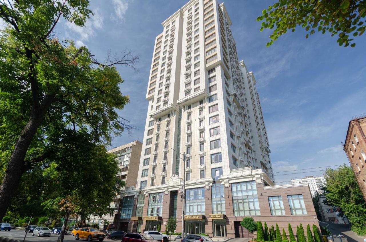 Petrovdom Ж38 In Luxury Apartments At 68 Zhylyanska Street,38 Perlyna Kijev Kültér fotó