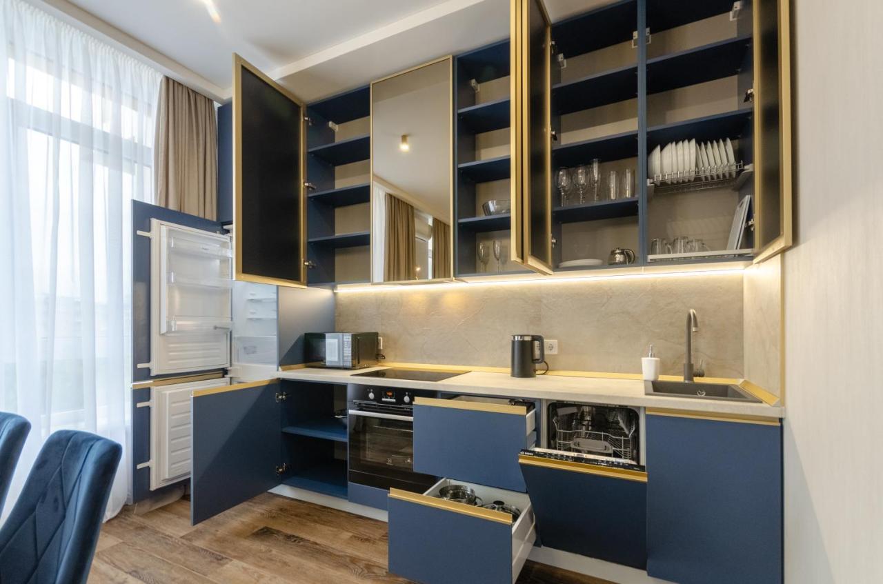 Petrovdom Ж38 In Luxury Apartments At 68 Zhylyanska Street,38 Perlyna Kijev Kültér fotó