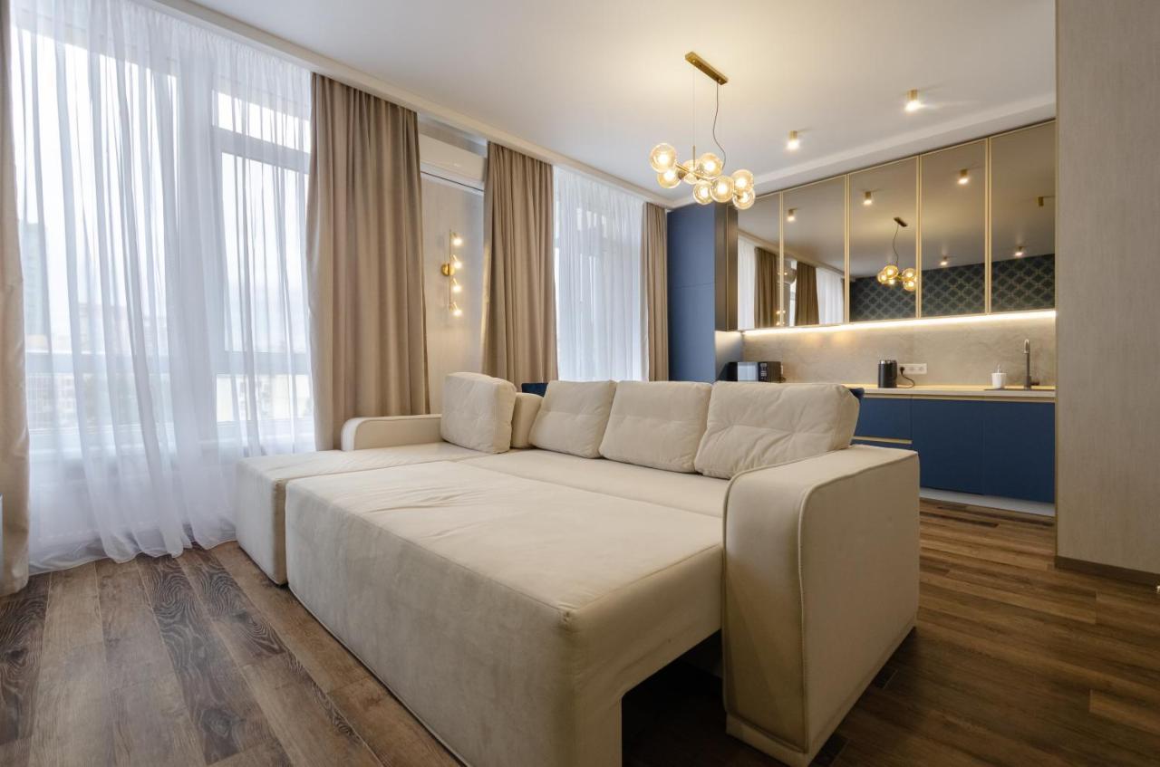 Petrovdom Ж38 In Luxury Apartments At 68 Zhylyanska Street,38 Perlyna Kijev Kültér fotó