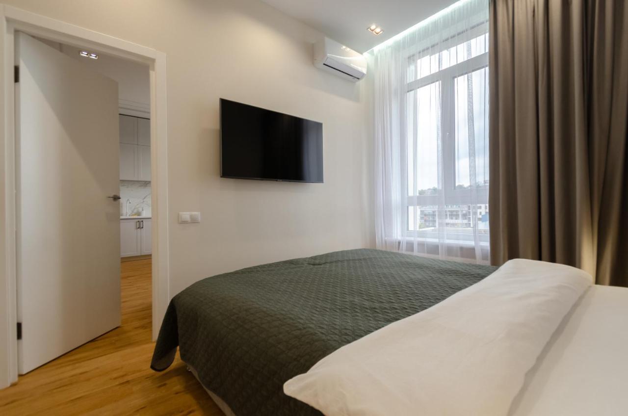 Petrovdom Ж38 In Luxury Apartments At 68 Zhylyanska Street,38 Perlyna Kijev Kültér fotó