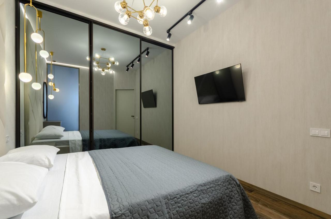 Petrovdom Ж38 In Luxury Apartments At 68 Zhylyanska Street,38 Perlyna Kijev Kültér fotó