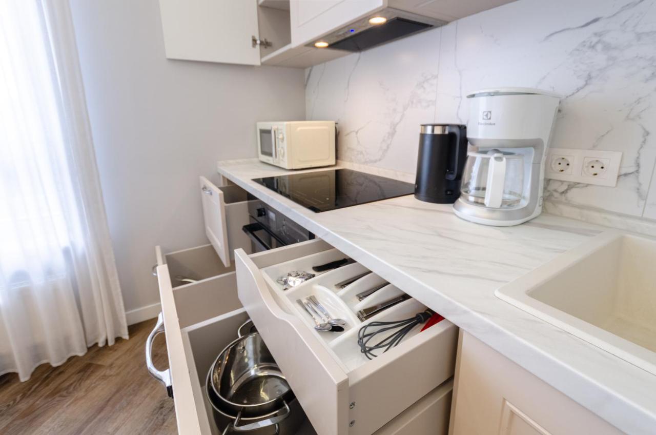 Petrovdom Ж38 In Luxury Apartments At 68 Zhylyanska Street,38 Perlyna Kijev Kültér fotó