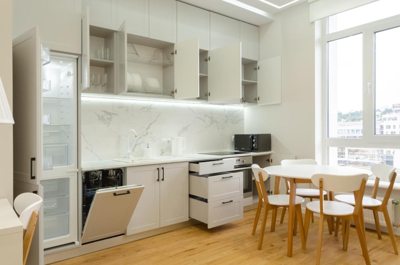 Petrovdom Ж38 In Luxury Apartments At 68 Zhylyanska Street,38 Perlyna Kijev Kültér fotó
